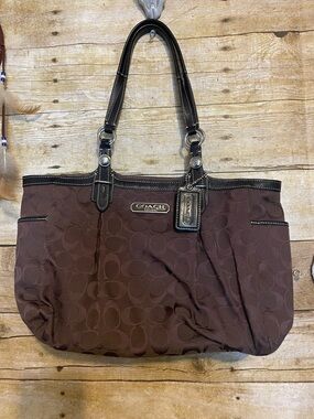 Y2K Vintage coach signature Jacquard gallery East/West tote, shoulder bag